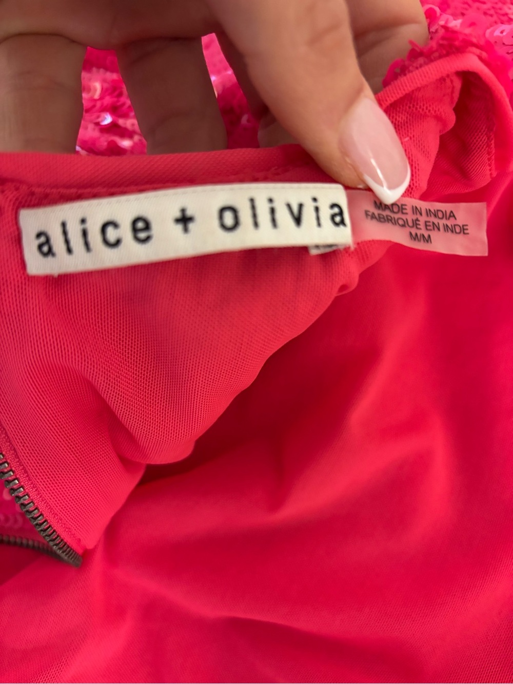 ✨ Alice + Olivia Dylan Sequin Pant & Delaina Sequin Top Set — Wild Pink ✨ - Picture 11 of 11